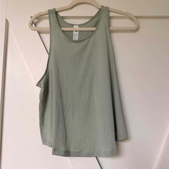 Lululemon lightweight Racerback Tank 6 - Picture 3 of 5